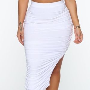 Fashion nova white ruched slit asymmetrical skirt